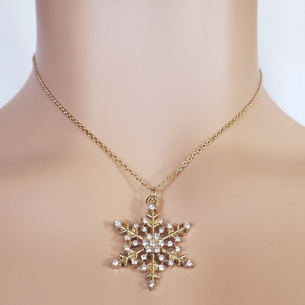 Snowflakes Gold Necklace